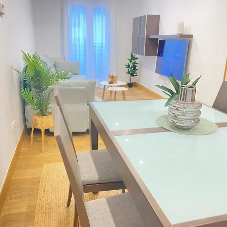 Mikain Terrace Cathedral View With Free Parking & Air Cond Апартаменты Сан-Себастьян