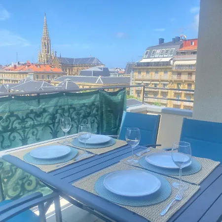 Mikain Terrace Cathedral View With Free Parking & Air Cond San Sebastian